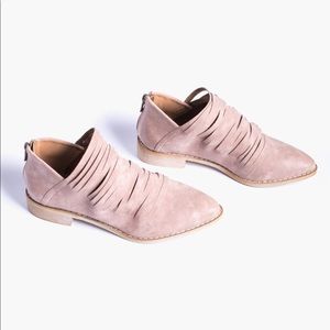 Miim free soul ankle bootie size 7